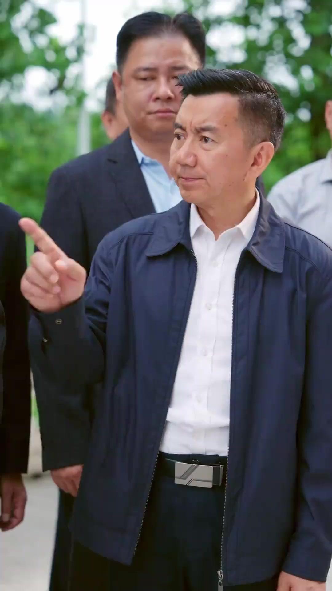 เมื่อสายลมพัดผ่านทุ่งรวงทอง