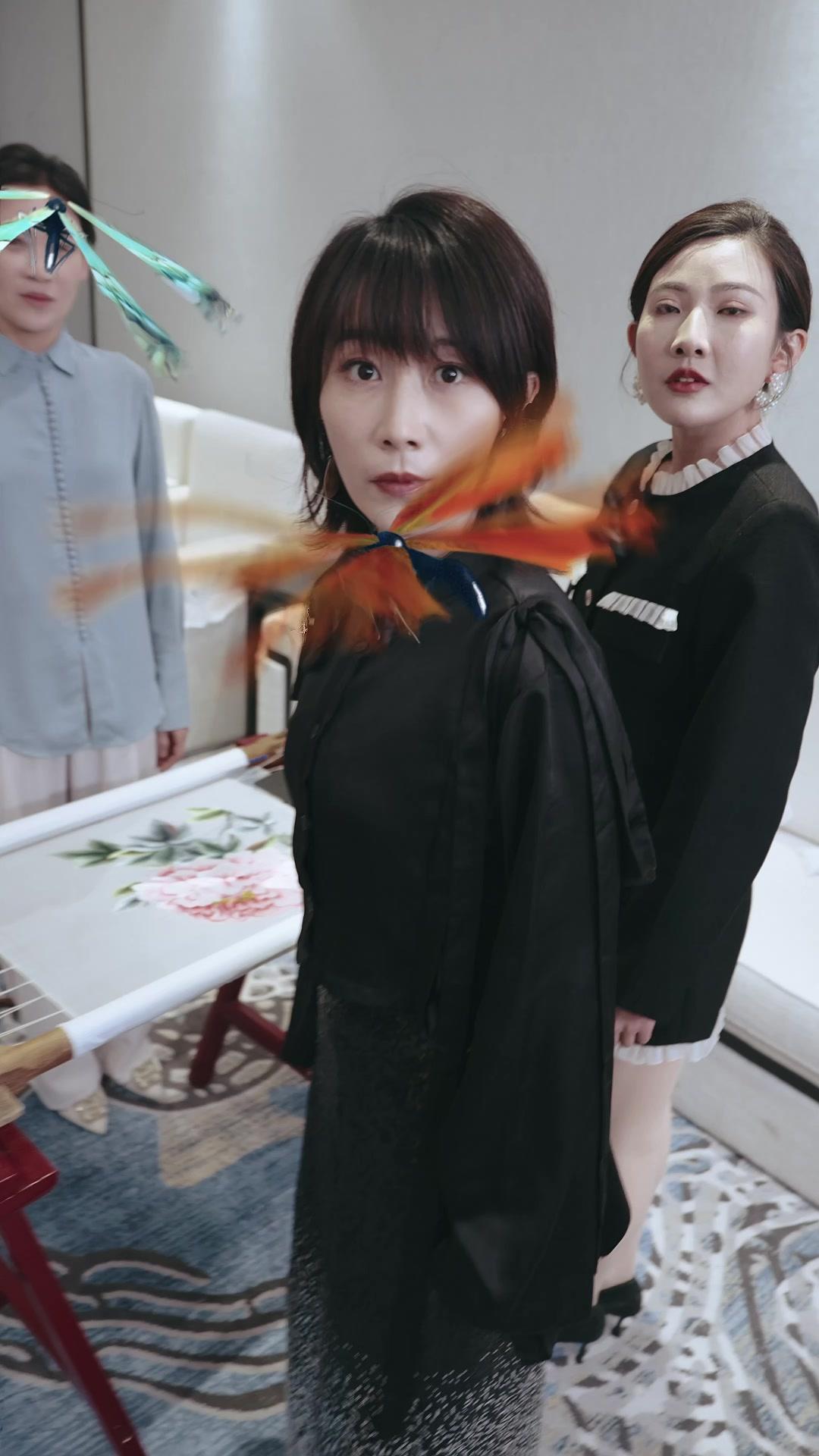 Ratu Benang Tersembunyi