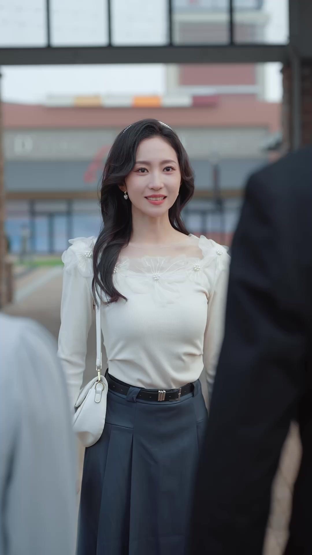 Pesta tunangan sendirian