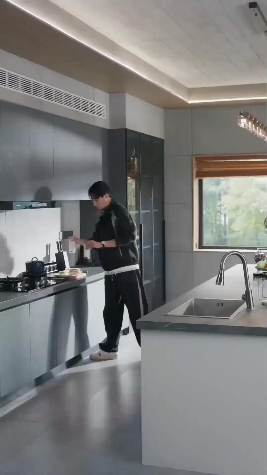 (Sulih suara) Laporan Pembawa Cinta