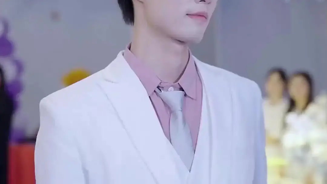 (Sulih suara) Makin Boros, Rezeki Malah Lancar: Hadiah Biola vs Loli Pop di Pesta Ulang Tahun yang Bikin Geleng-Geleng