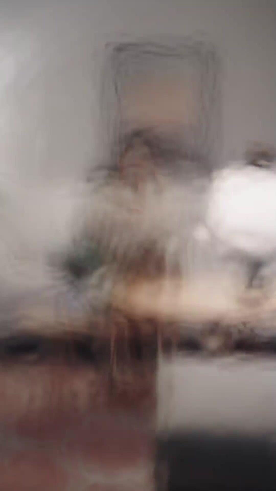 LE MENSONGE NÉ AVANT L'ENFANT