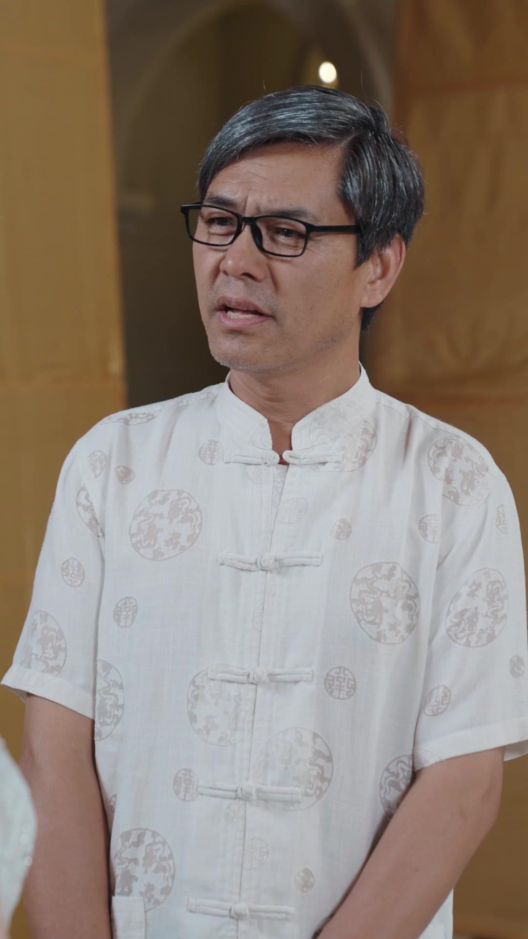 Putri Sah Robek Anak Haram Ayahnya