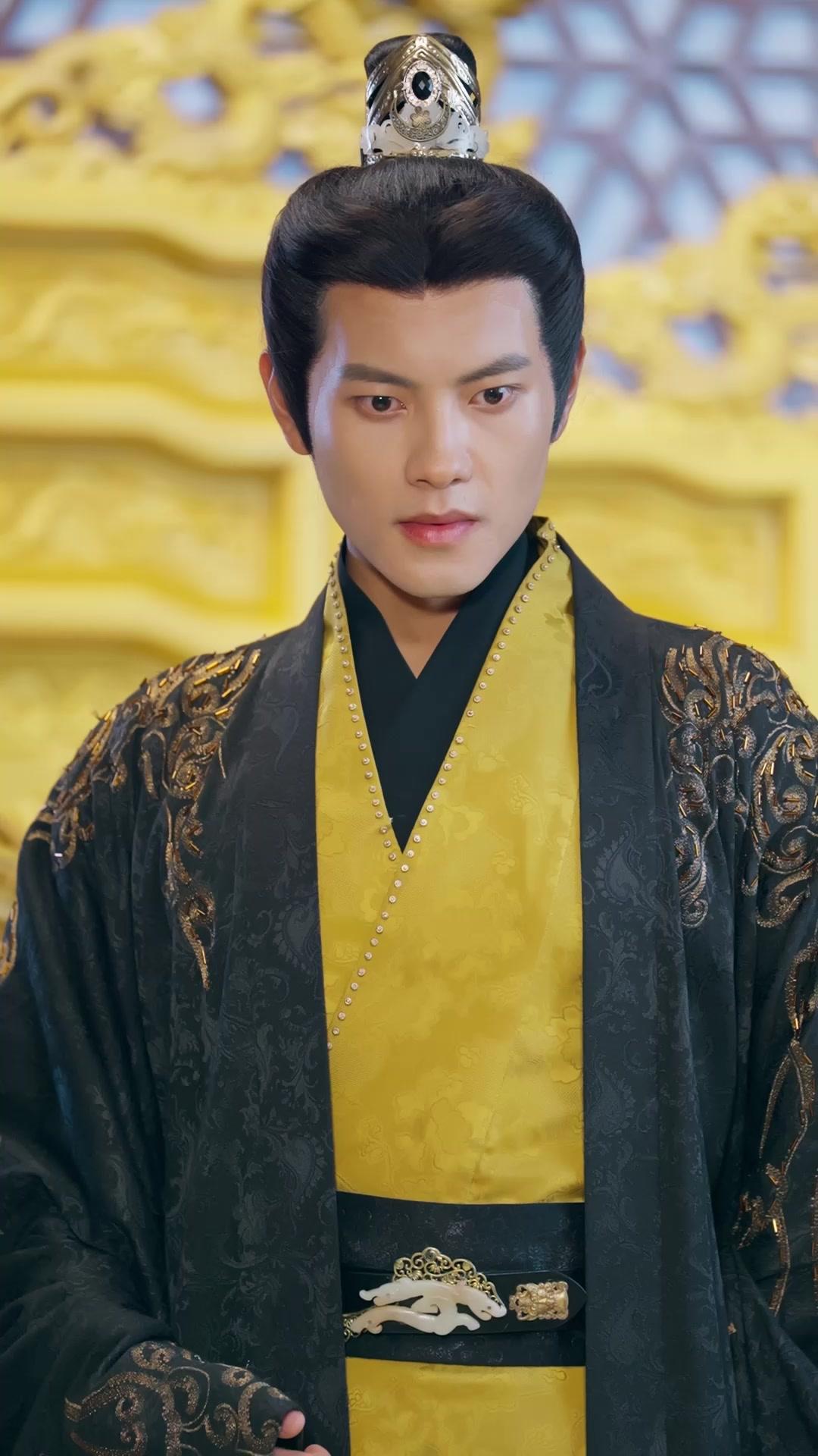 The Commoner Emperor’s Love Returns