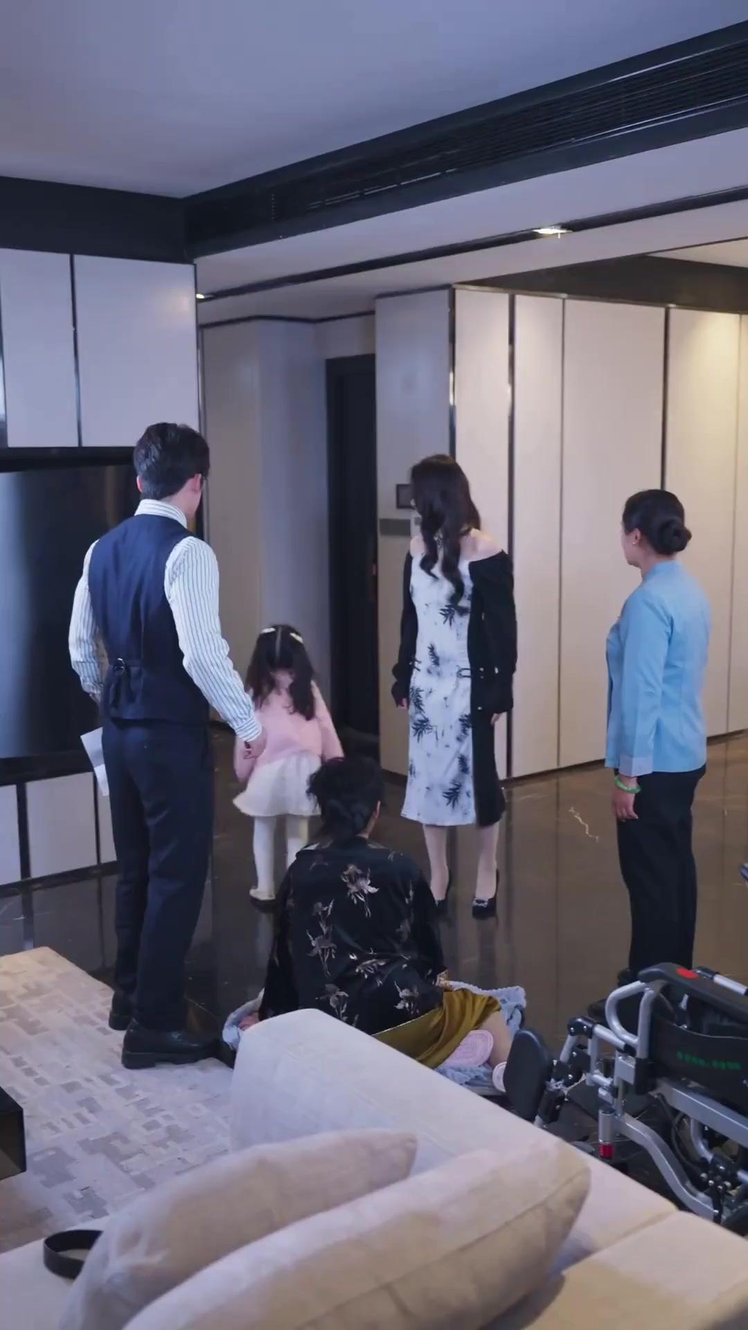 (Dubbed) He Cheated on the CEO?!