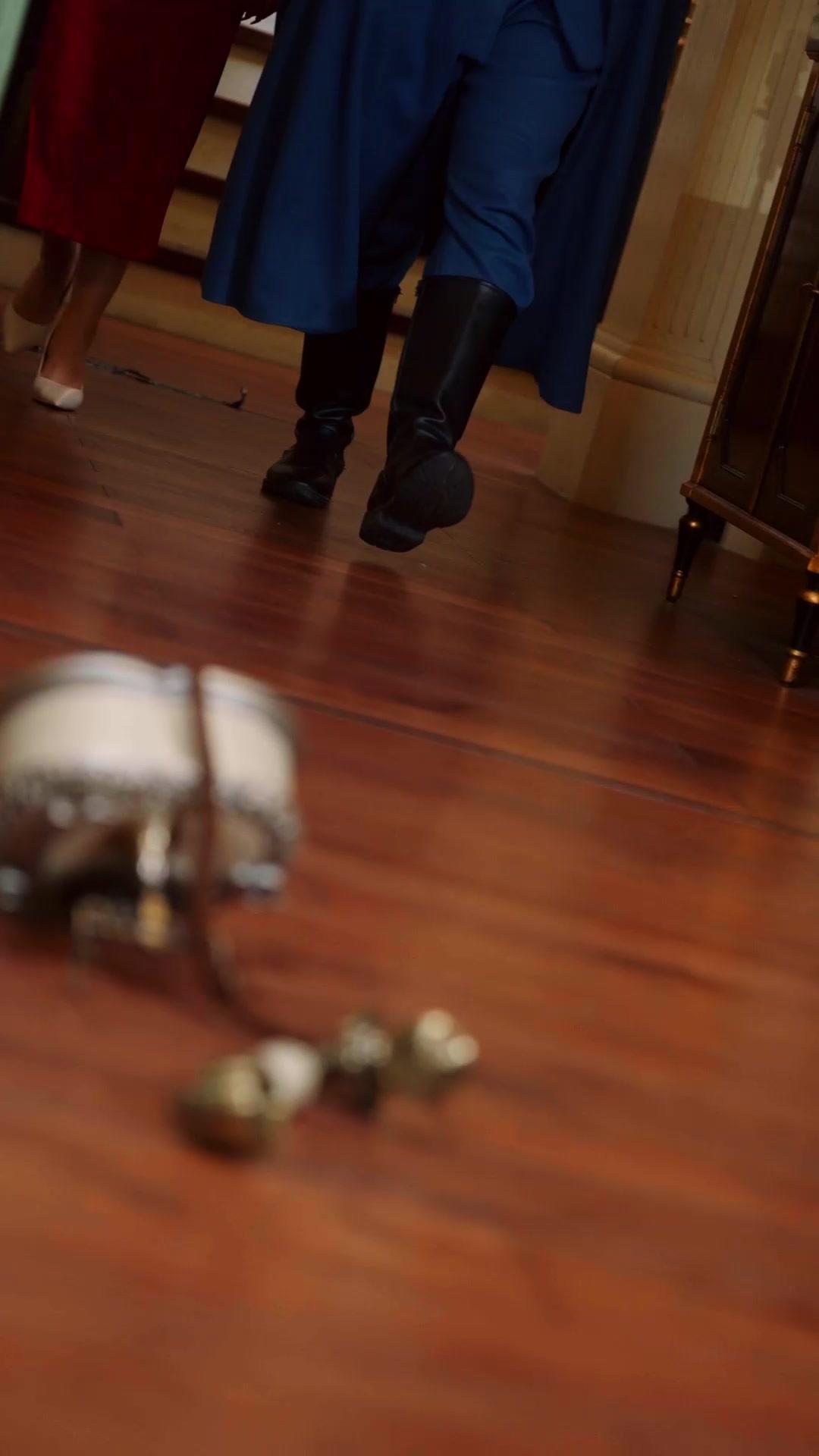 Cinta Paksa dari Si Jenderal