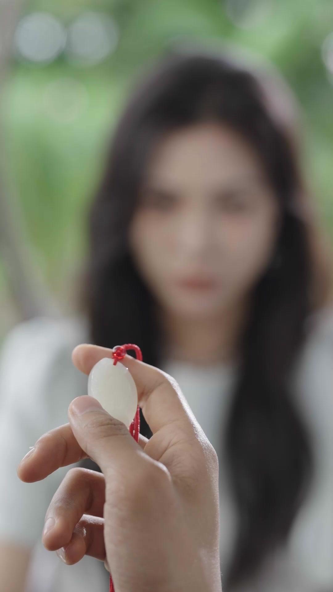 จี้หยกสื่อรัก