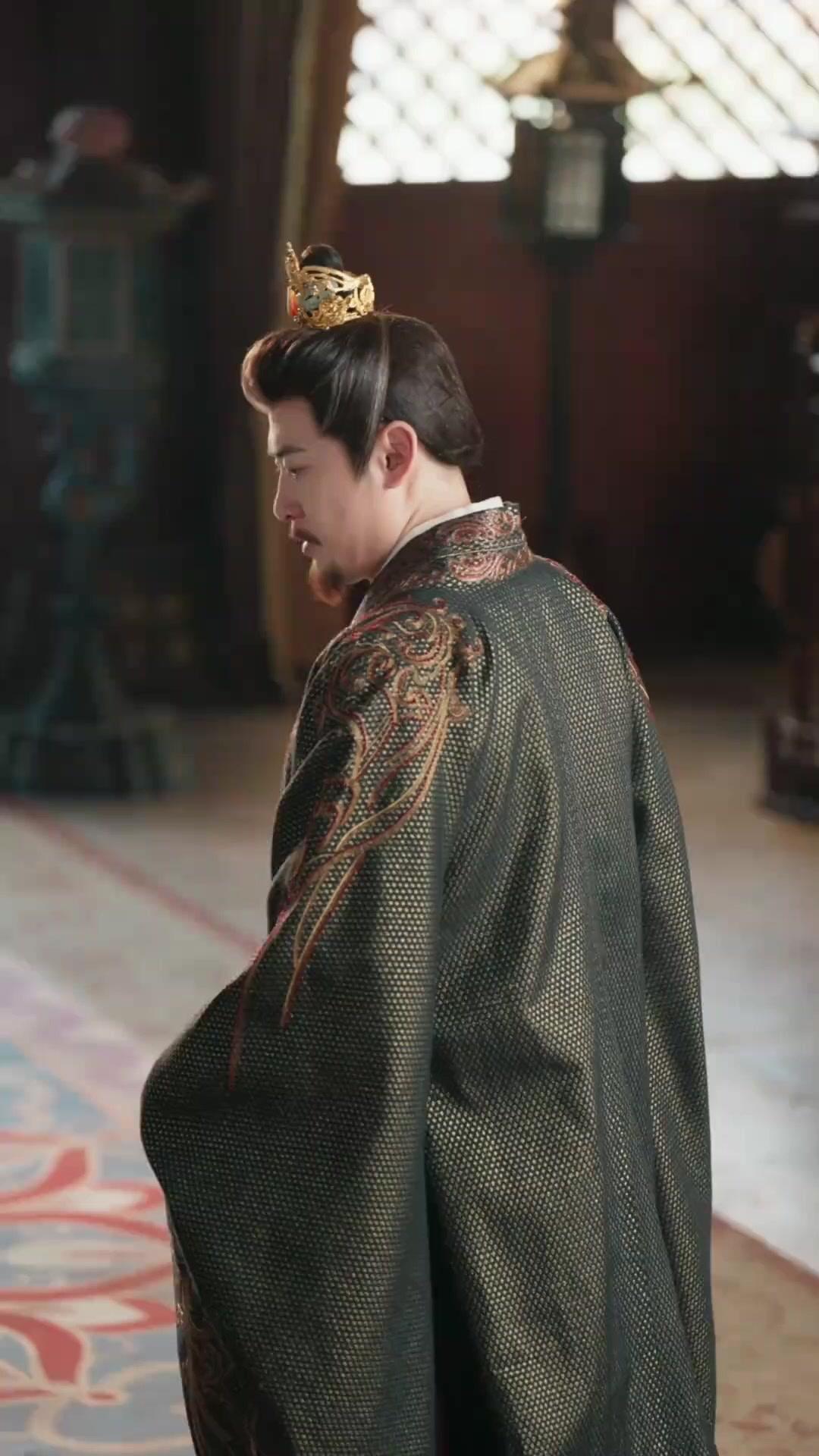 Dad, My Stepmom's A Queen!