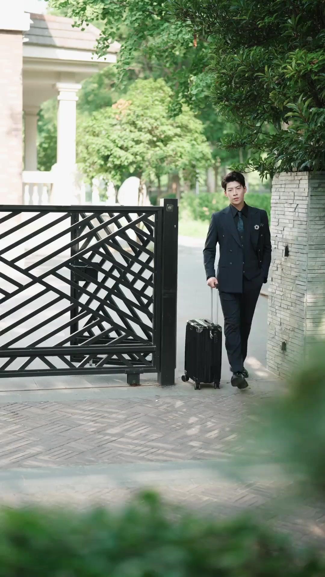 (吹き替え) 千回の裏切り：御曹司は振り向かない！