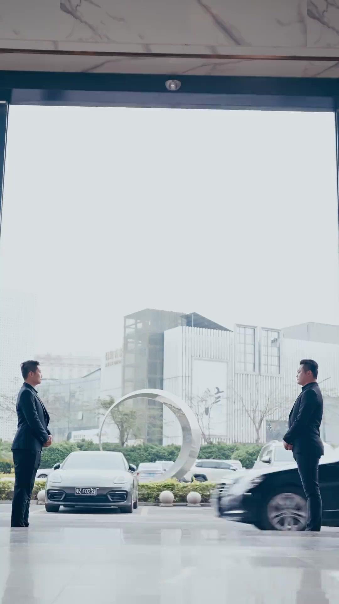 MARIAGE ÉCLAIR, HÉRITIER SECRET