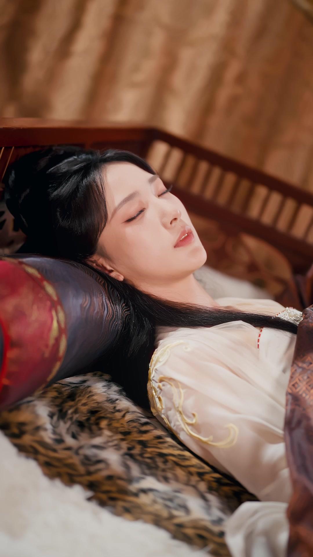 Güzel Prenses ve Kurt Kralı