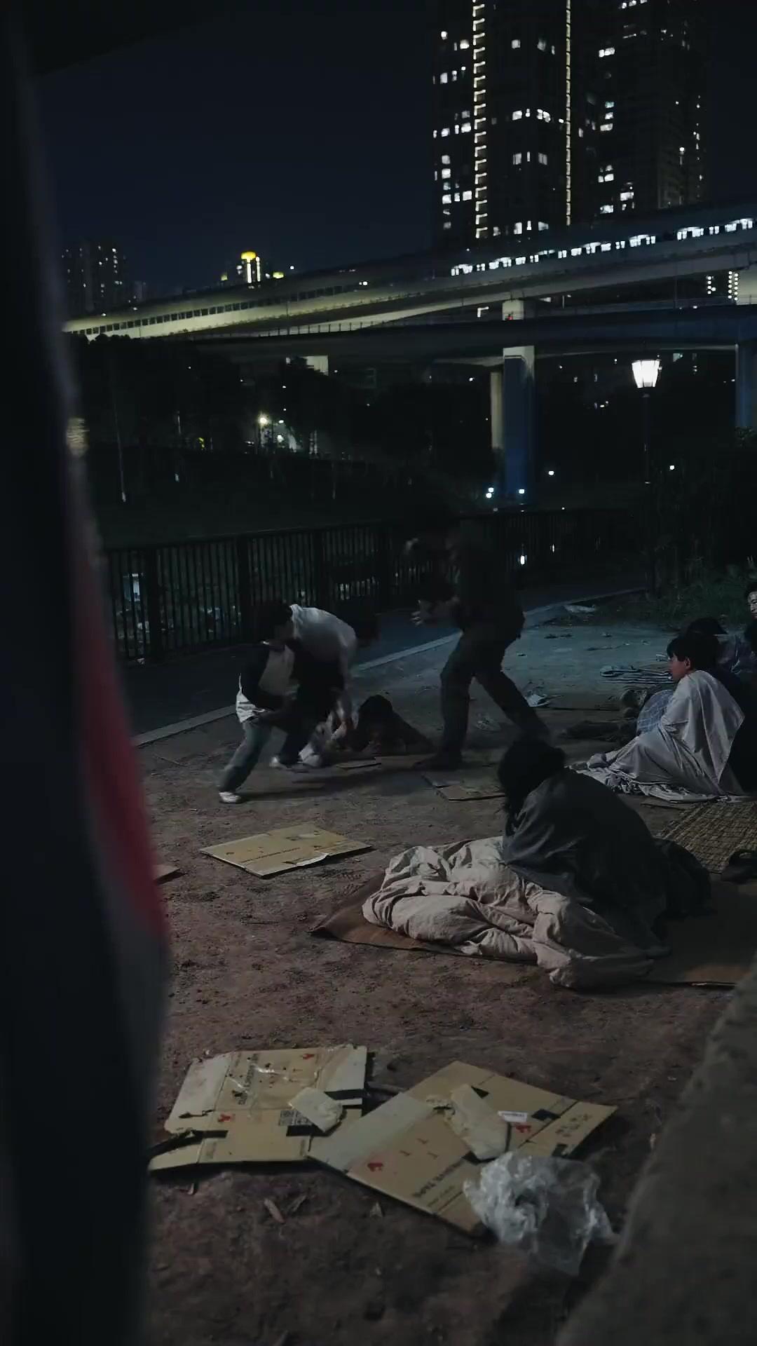 Reencontro Após Seis Anos