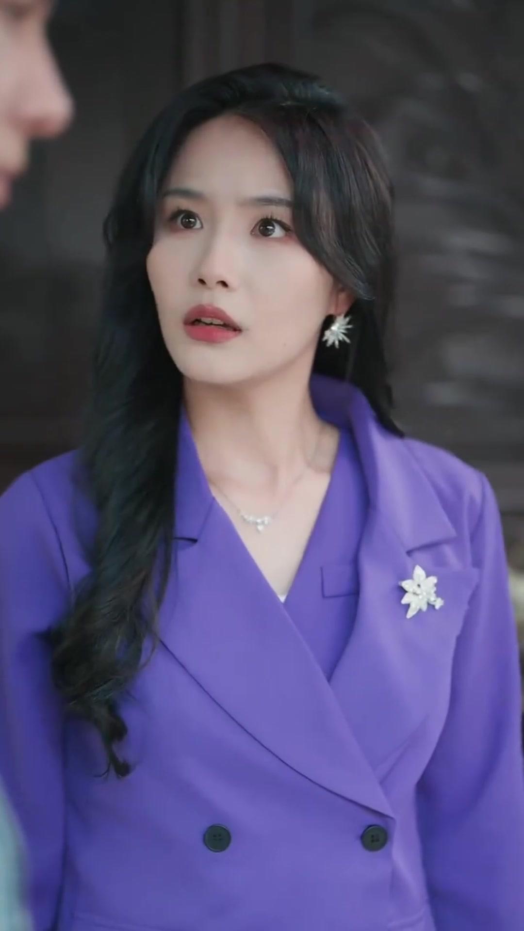 (Dublagem)O Herdeiro e Sua Deusa Apegada