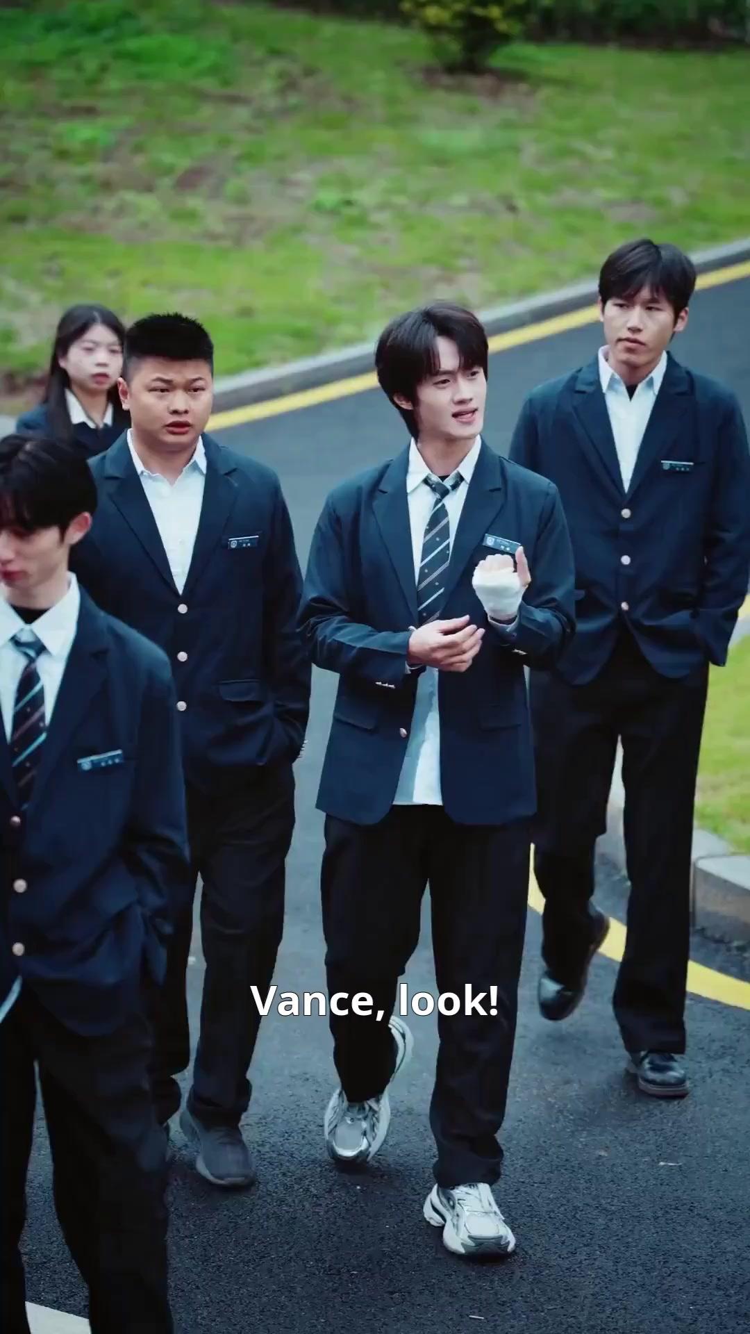 (Dubbed) New Kid? He's a Mafia Heir!