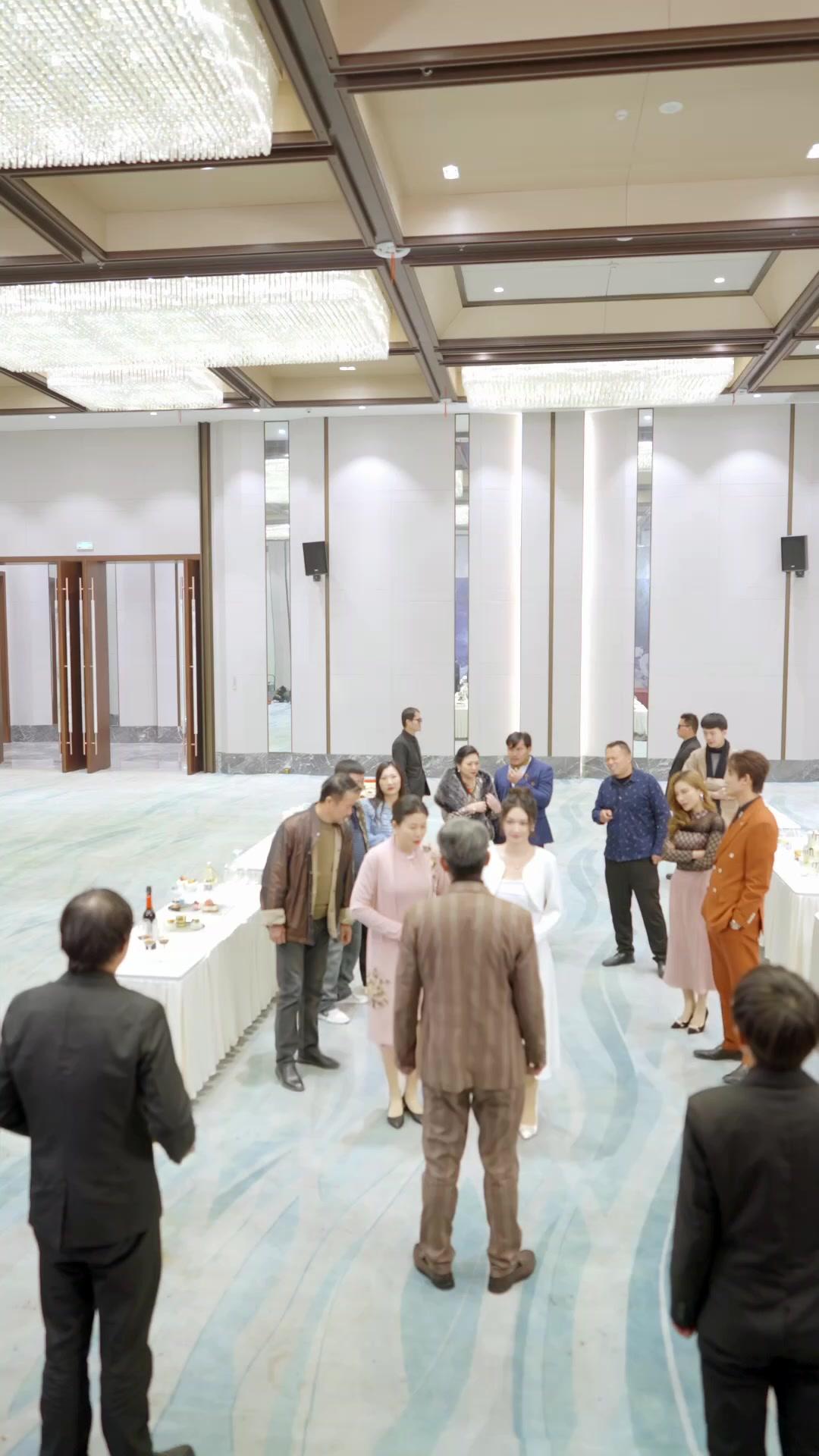 八年後，我給妳全世界