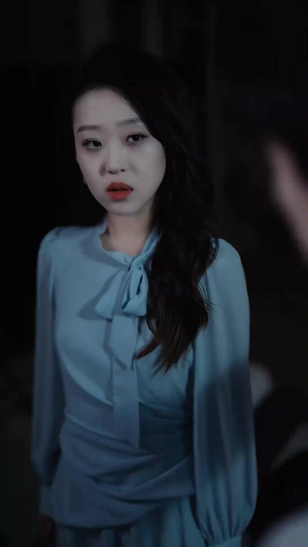 Nghe Nói Tôi Là Nốt Chu Sa Của Chồng Cũ