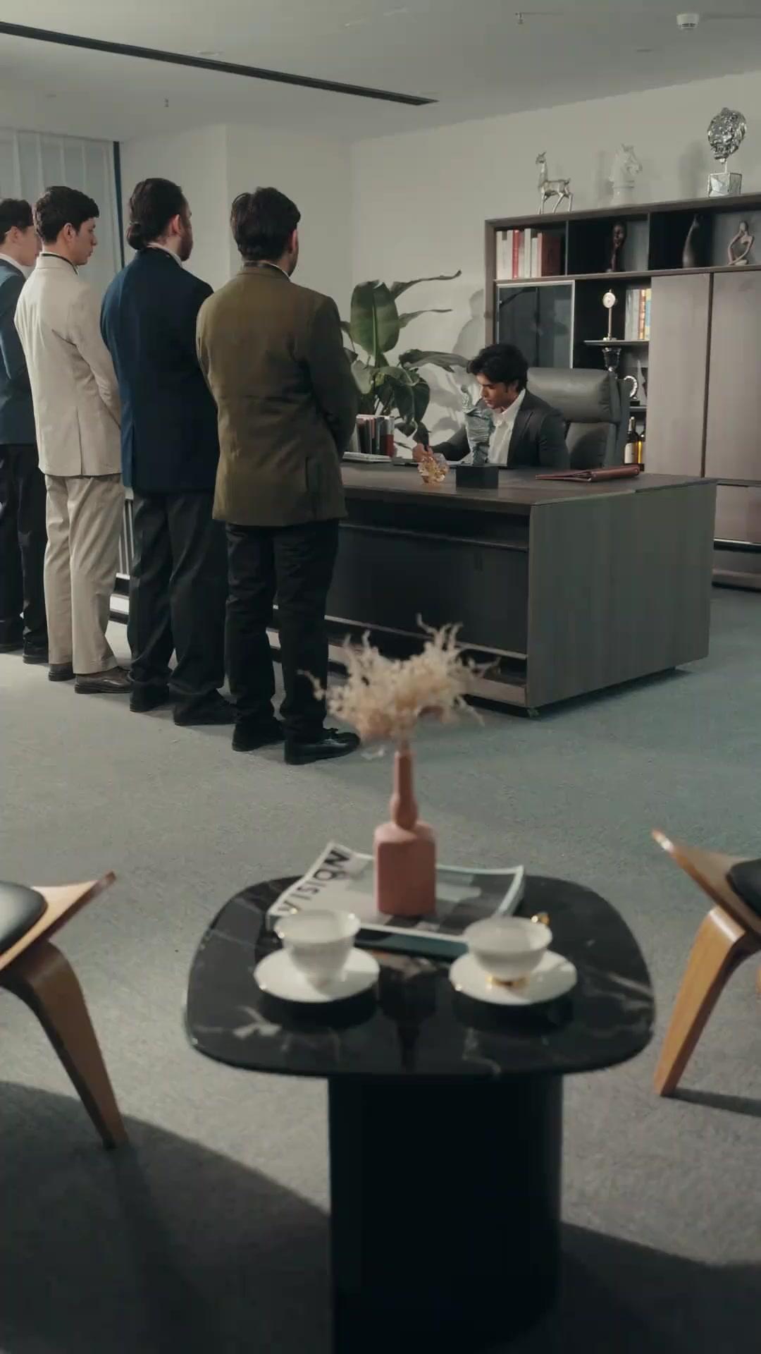 Errori in Mare: Sposa Malefica e Matriarca Miliardaria