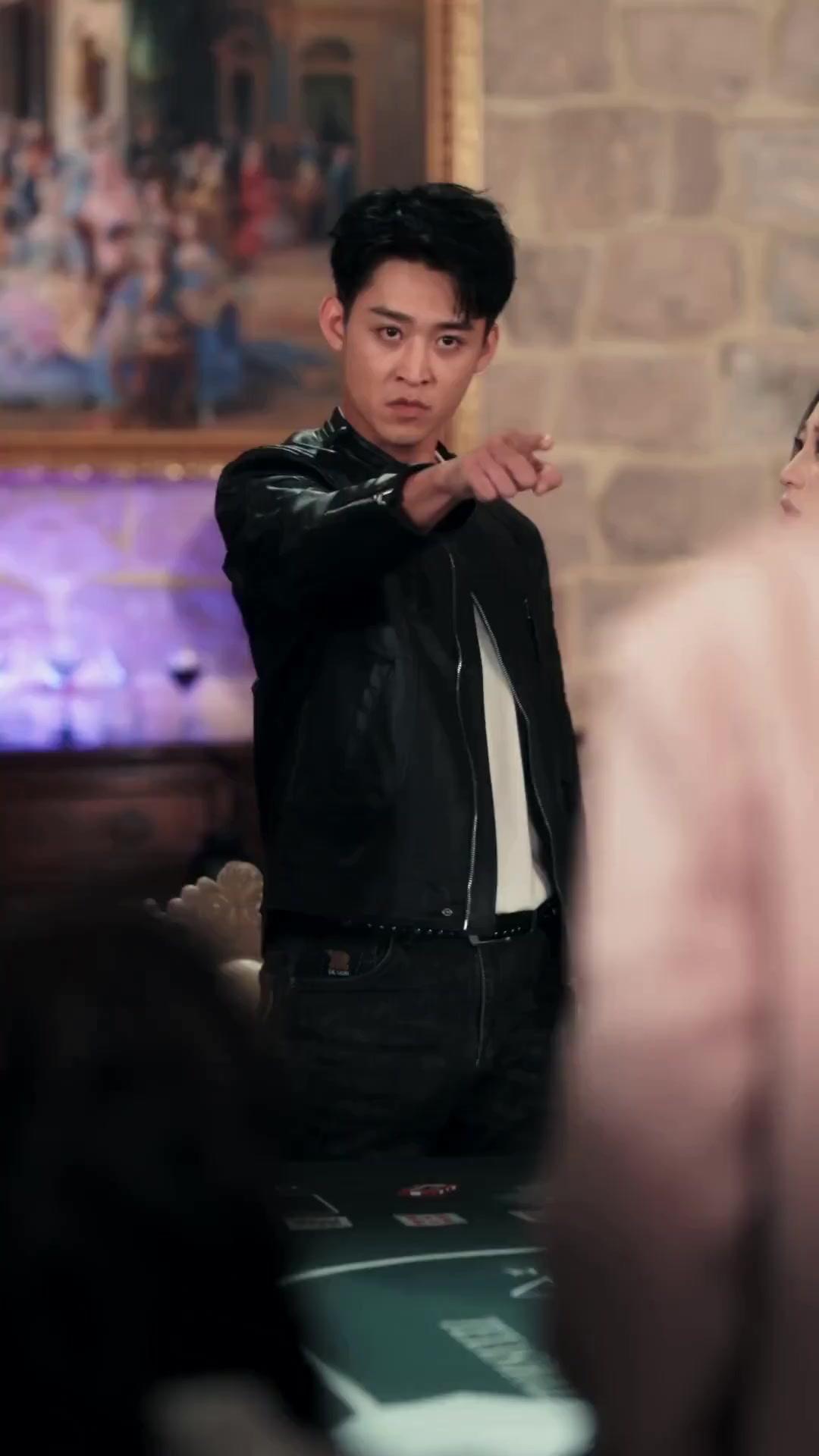 (Lồng tiếng) Phá Lồng