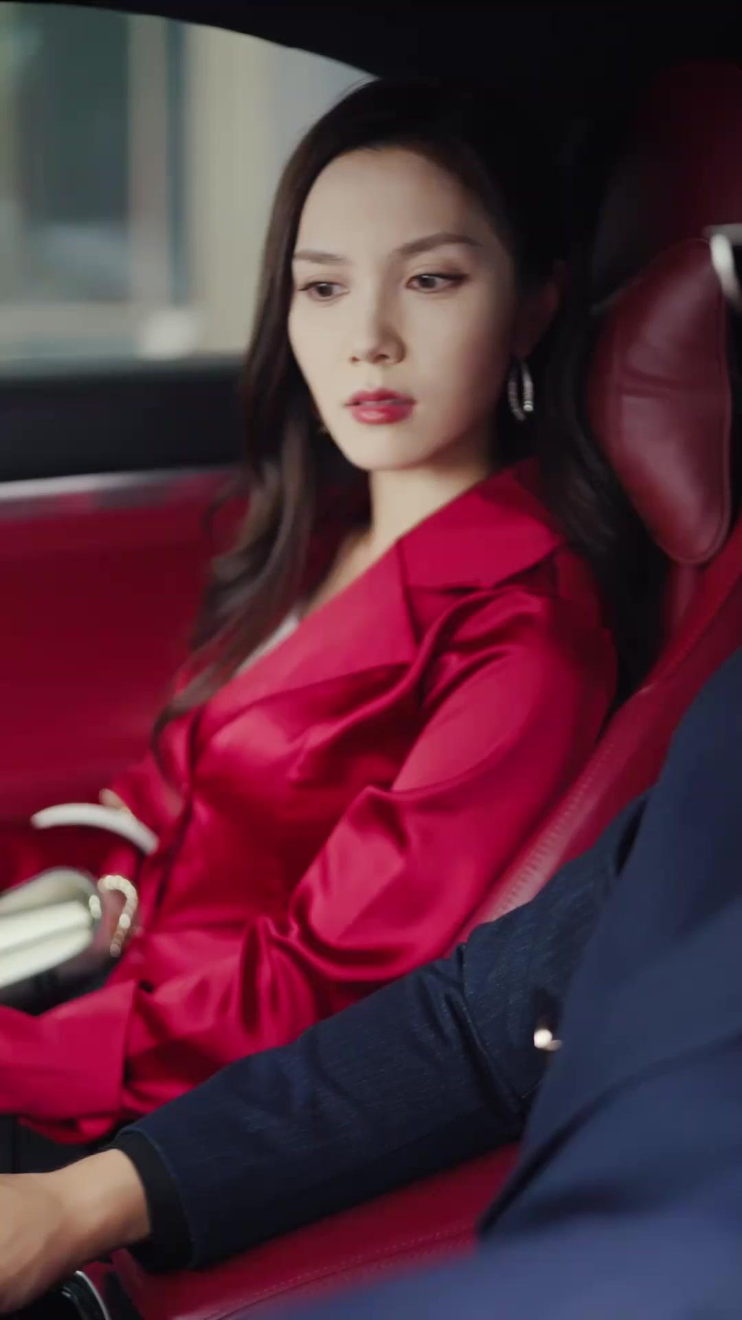 離婚後の恋人は妻と犬猿の仲