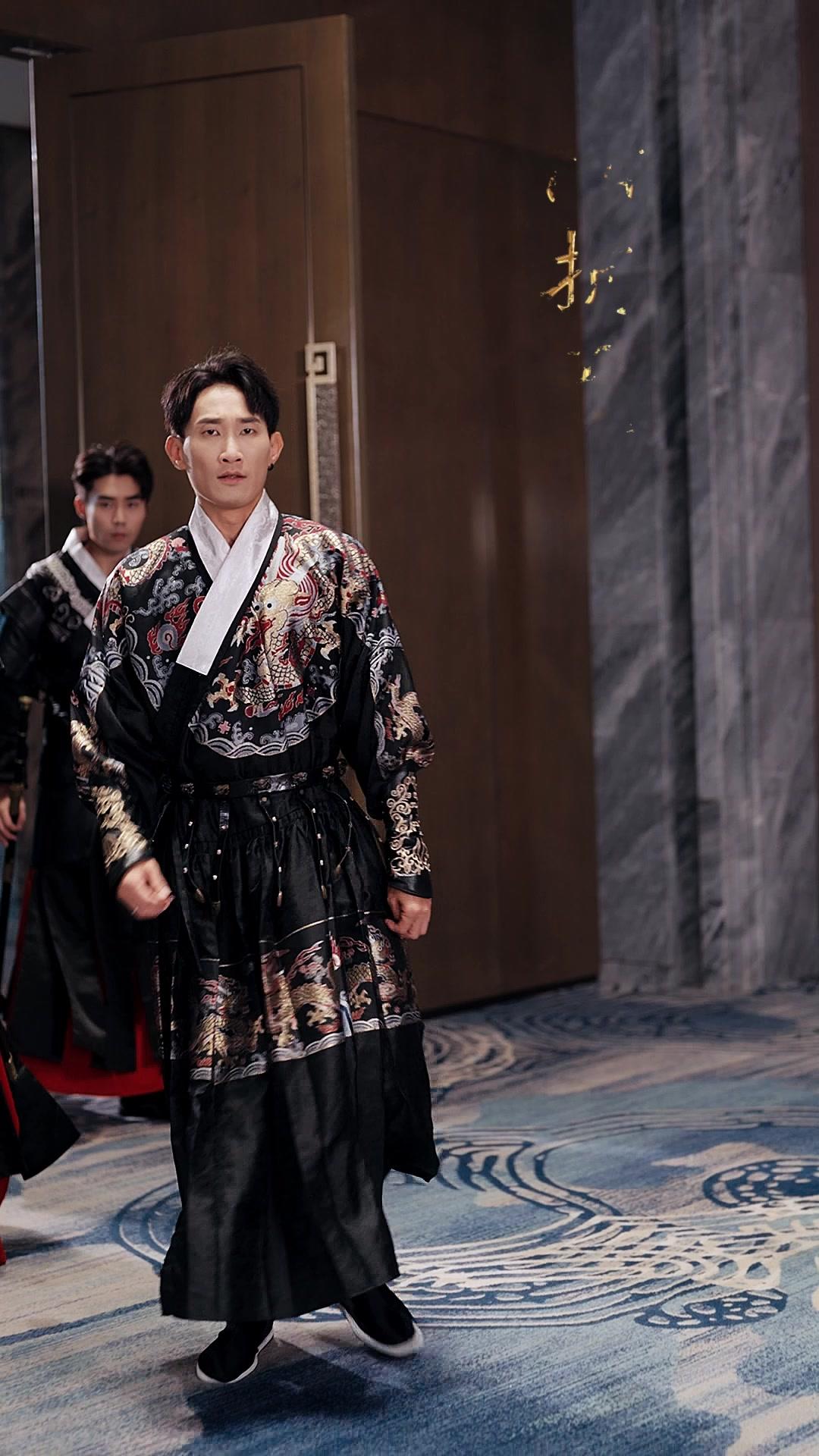 Irmã Poderosa, Rainha Máxima