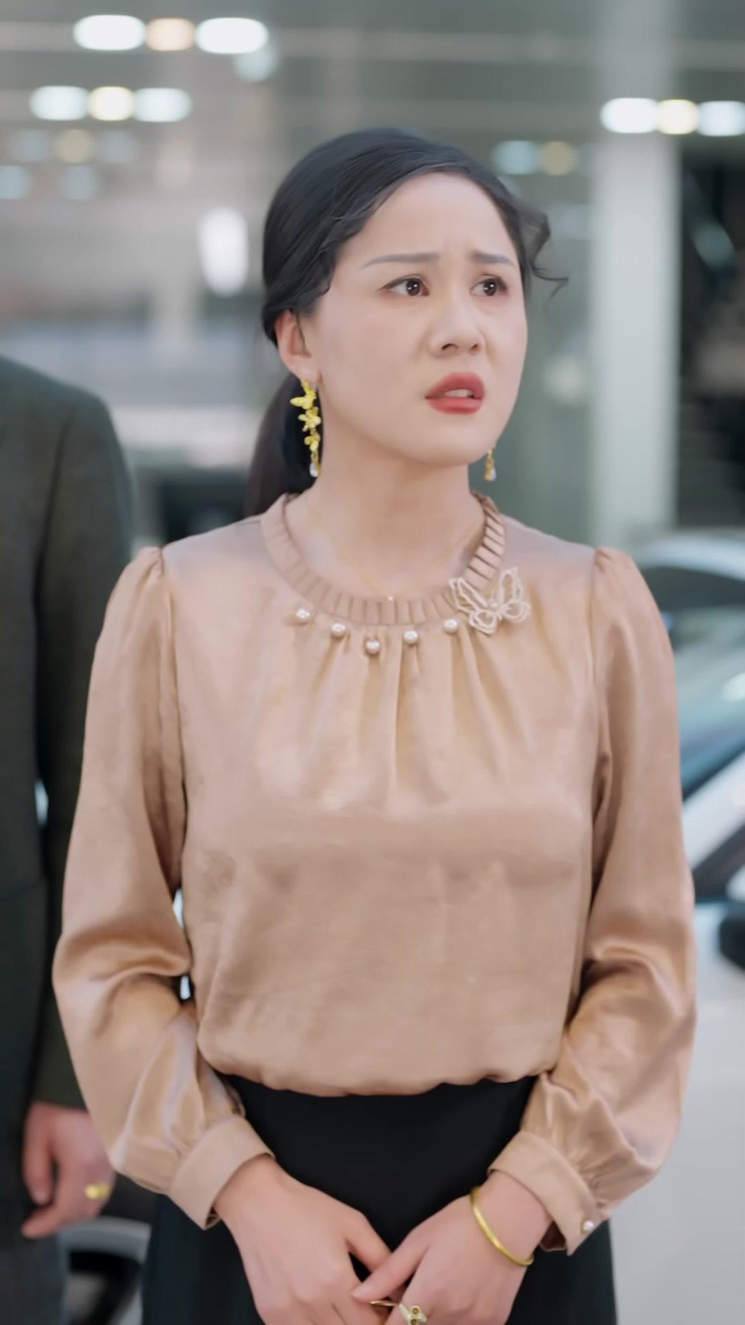 Topeng Palsu Keluarga