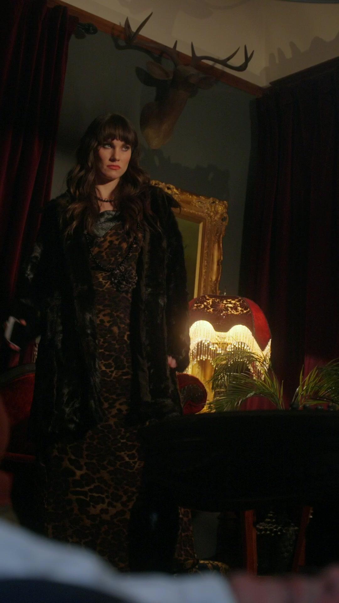 The Mafia Boss' Secret Maid