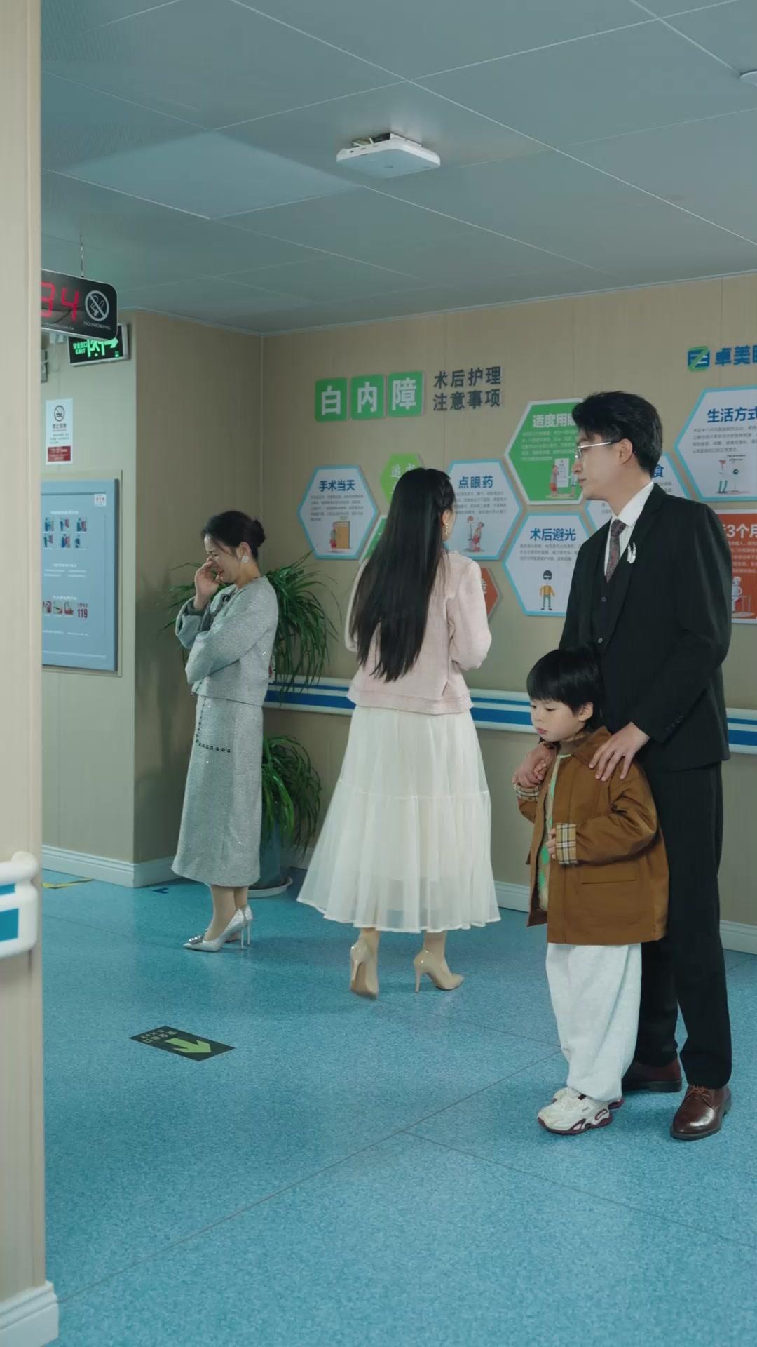 Pelakor Naik, Istri Sah Tersingkir?