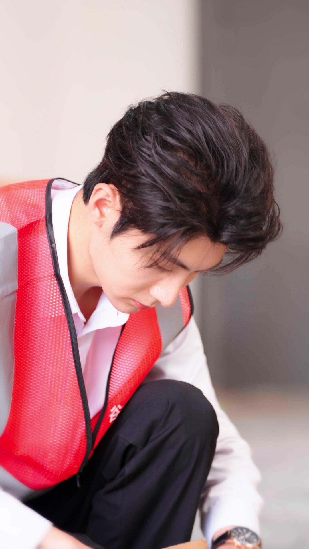 MON LIVREUR EST UN PDG MILLIARDAIRE !