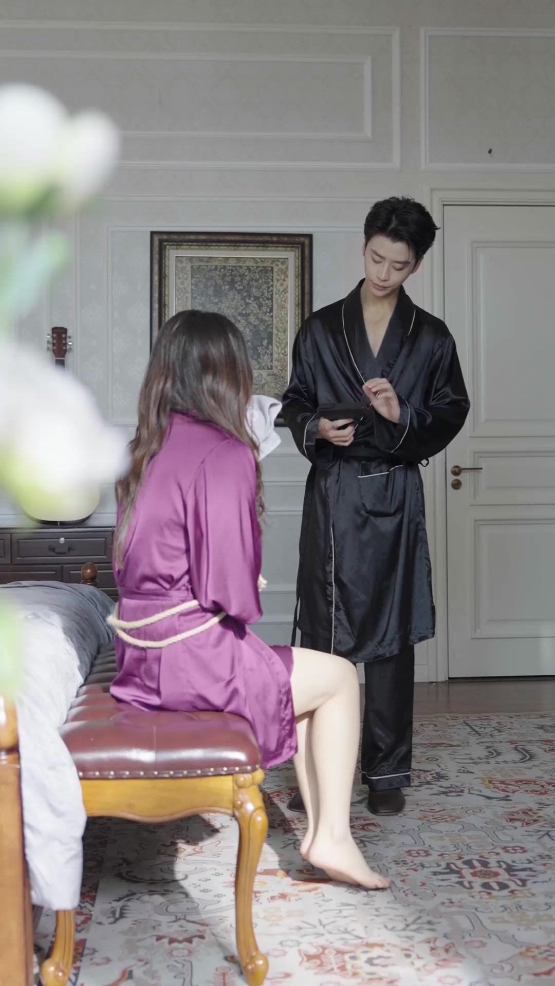 Reborn as the Tycoon’s Vengeful Bride