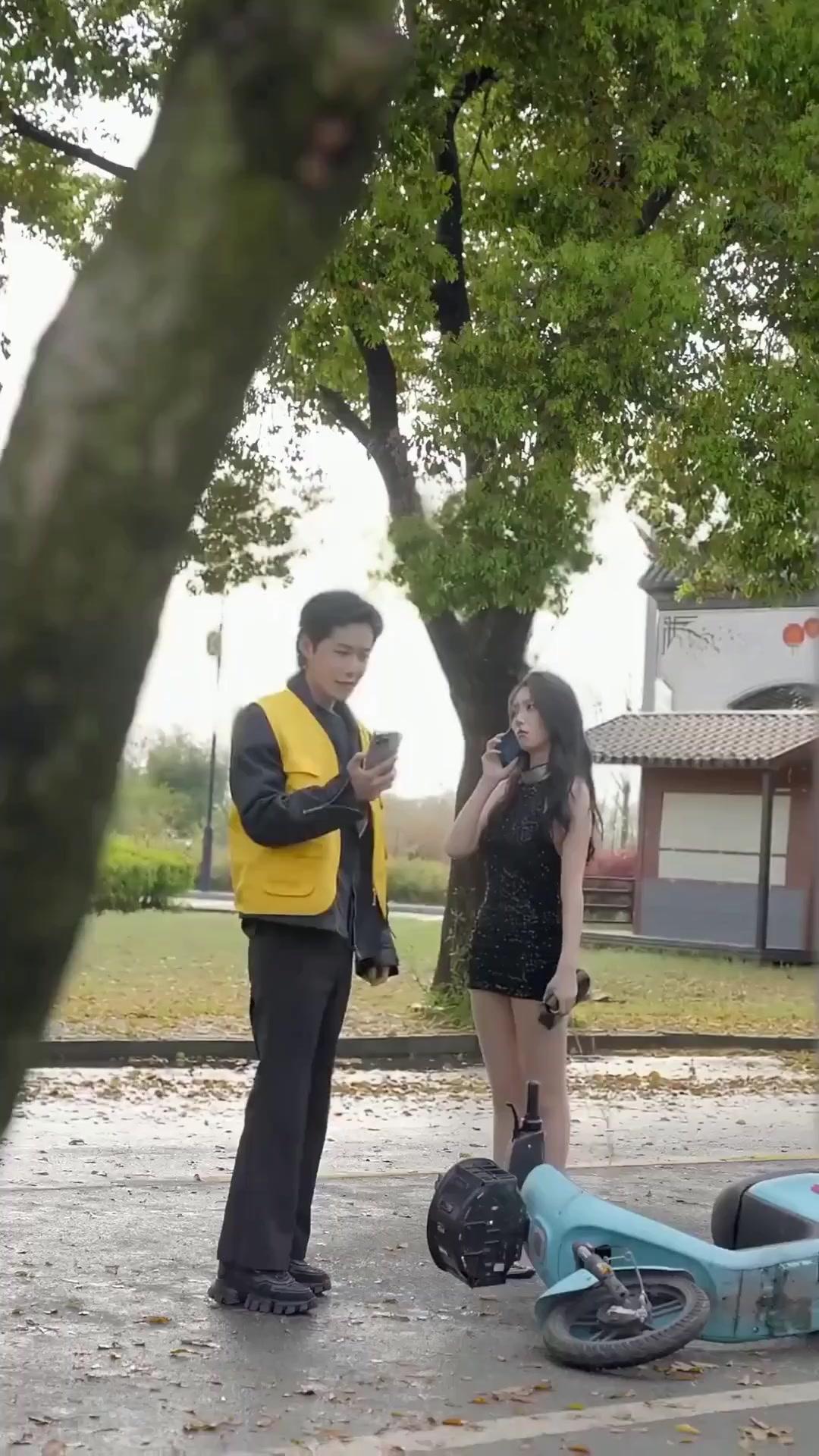 (Dublajlı) Para Kadınlara Harcanır