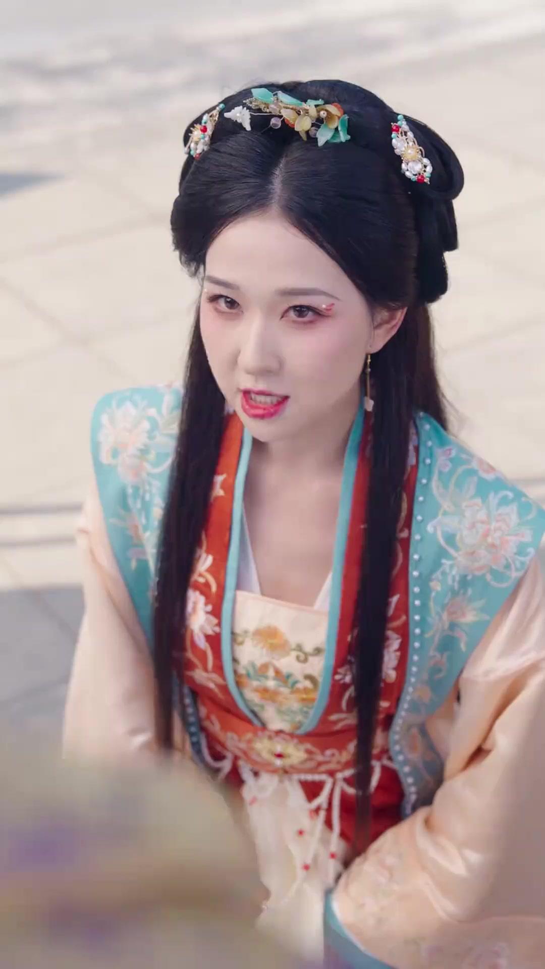 (Doblado)Princesa, compórtese