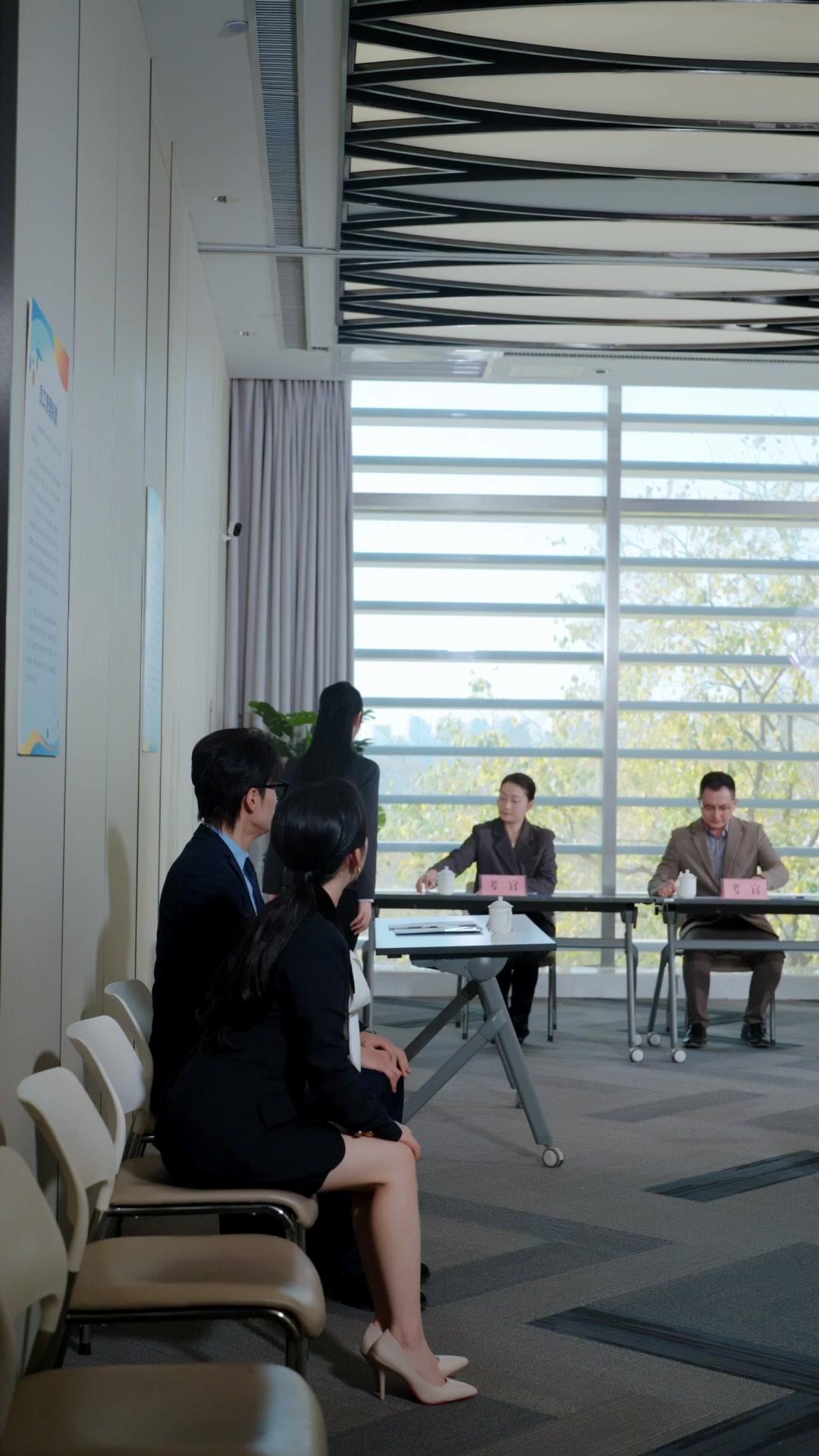 회귀 후, 최고의 비서가 되다