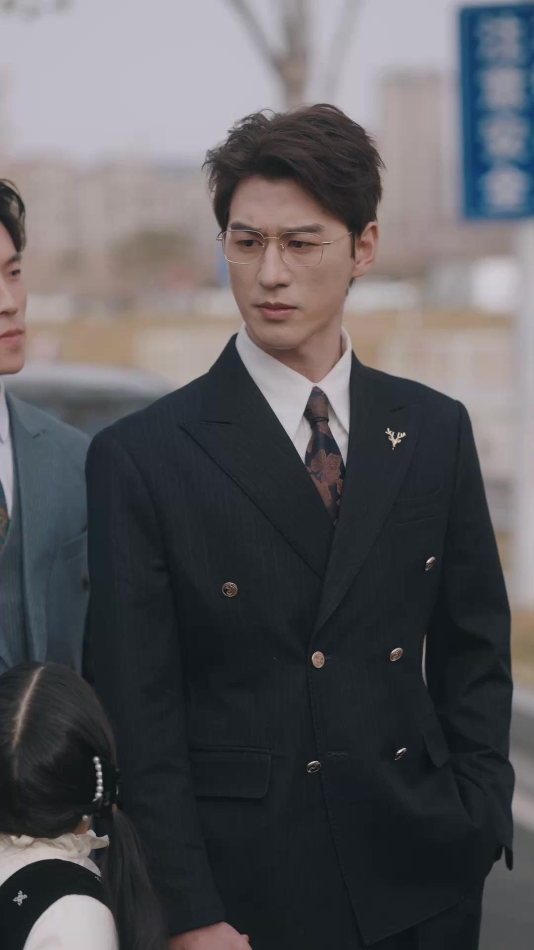 Bye, Fake Fam! Hi, Real Love!