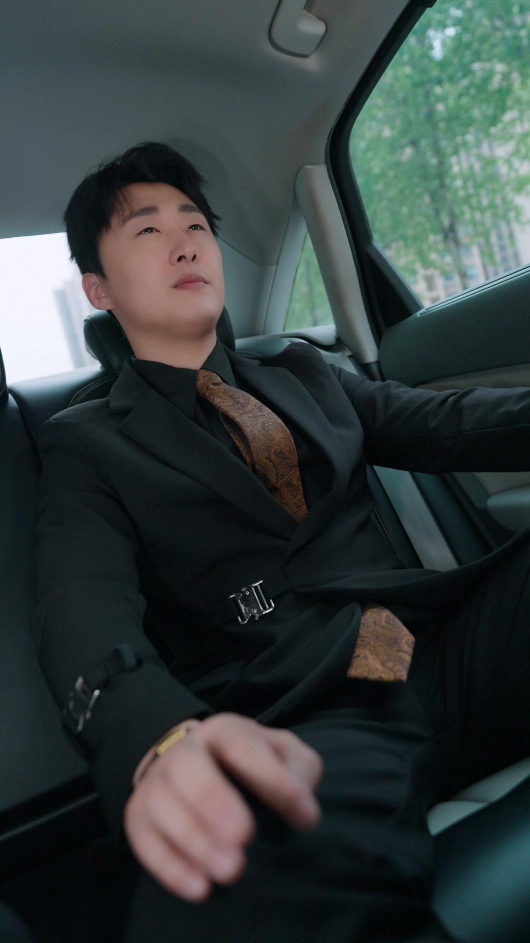 Chofer fantasea con millonaria 