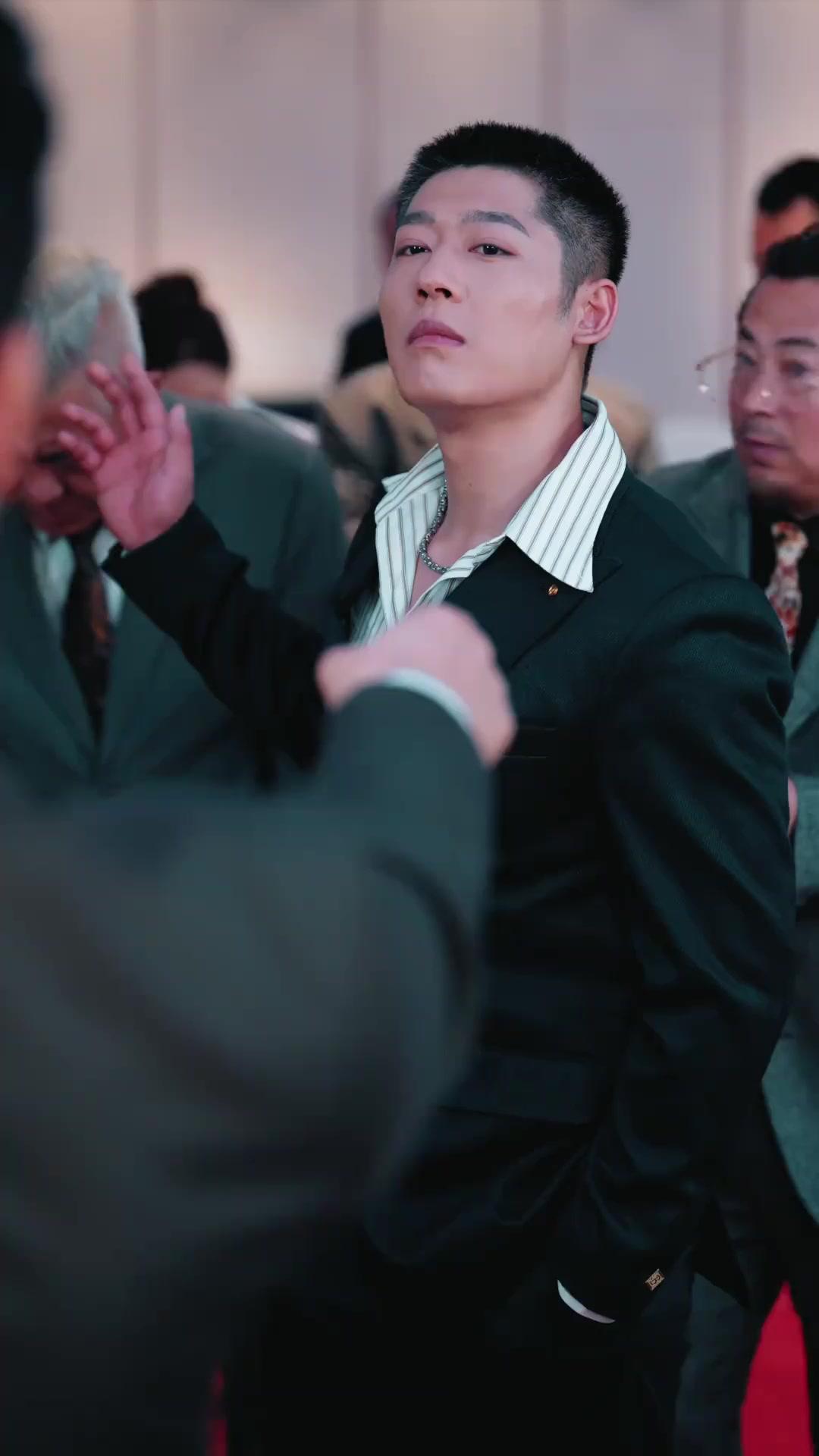 Sang Pewaris Kembali Berkuasa