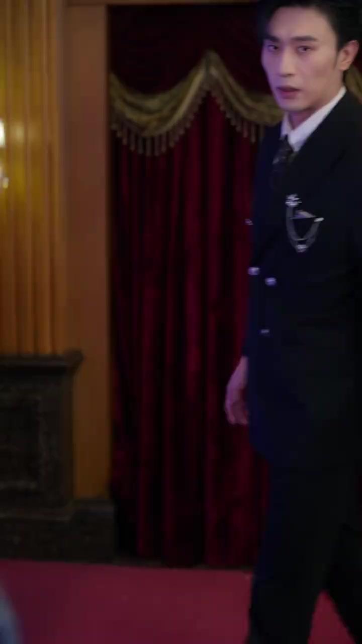 Mimada pelo Famoso Presidente