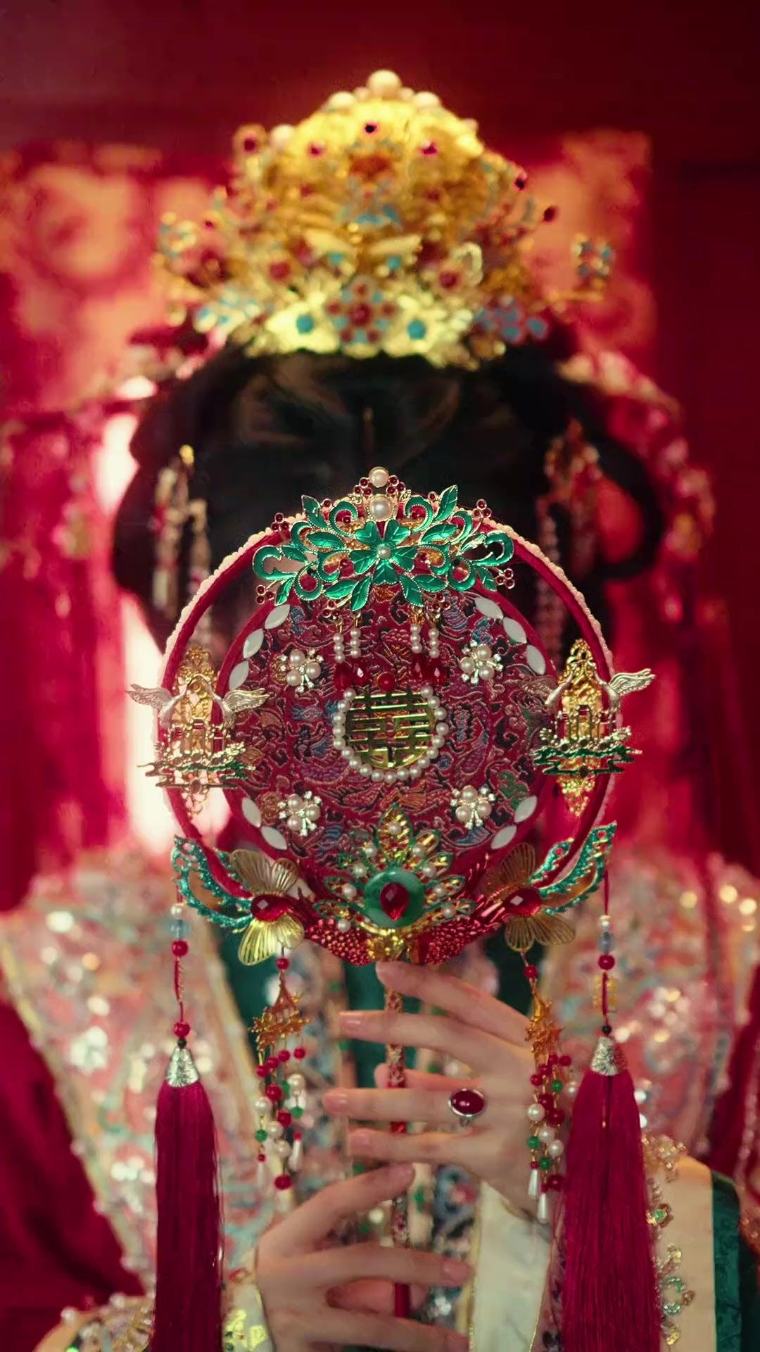 Hầu Gia Trọng Vợ Khinh Con