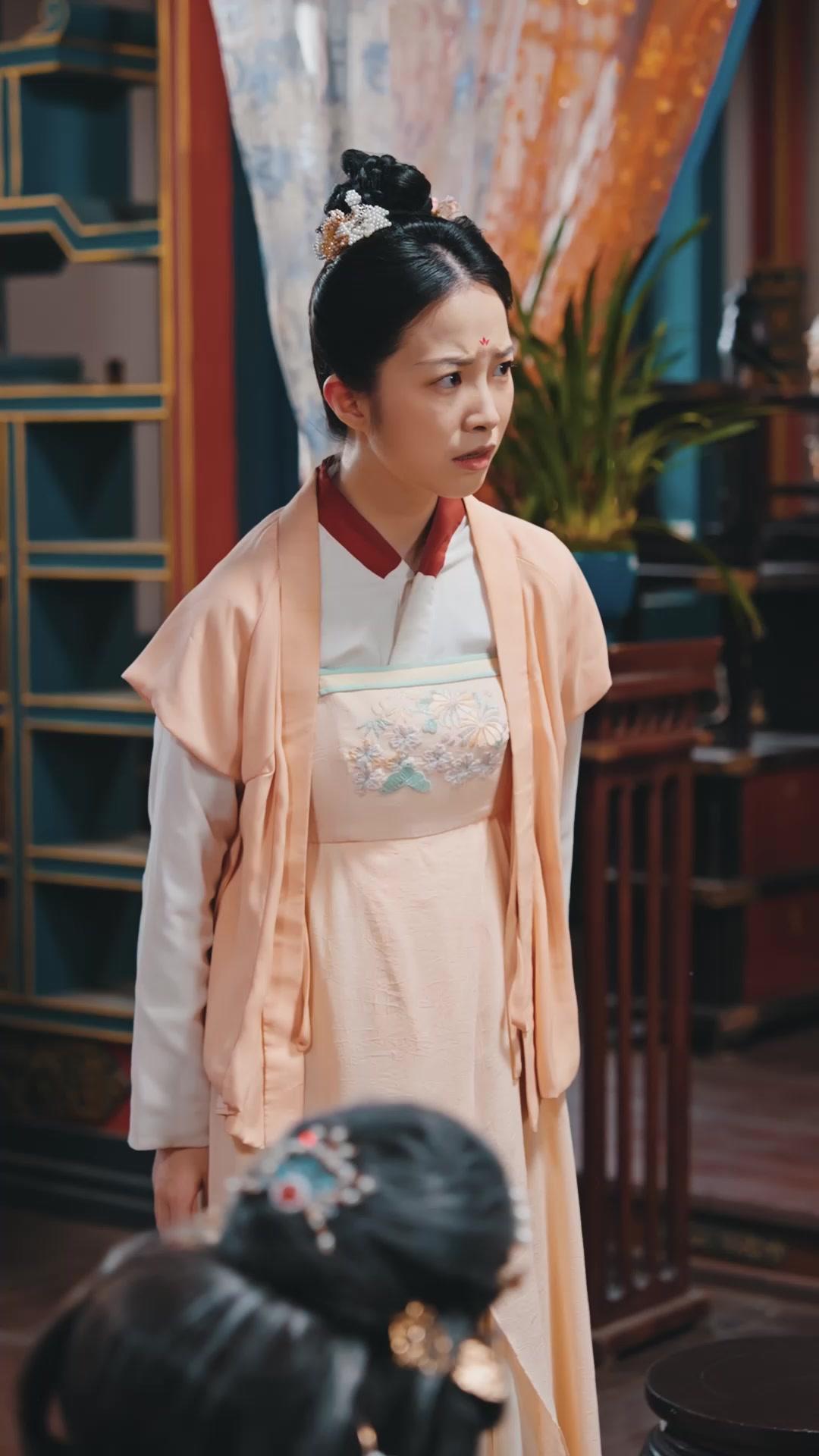 Ibuku dayang, Aku Kaisar