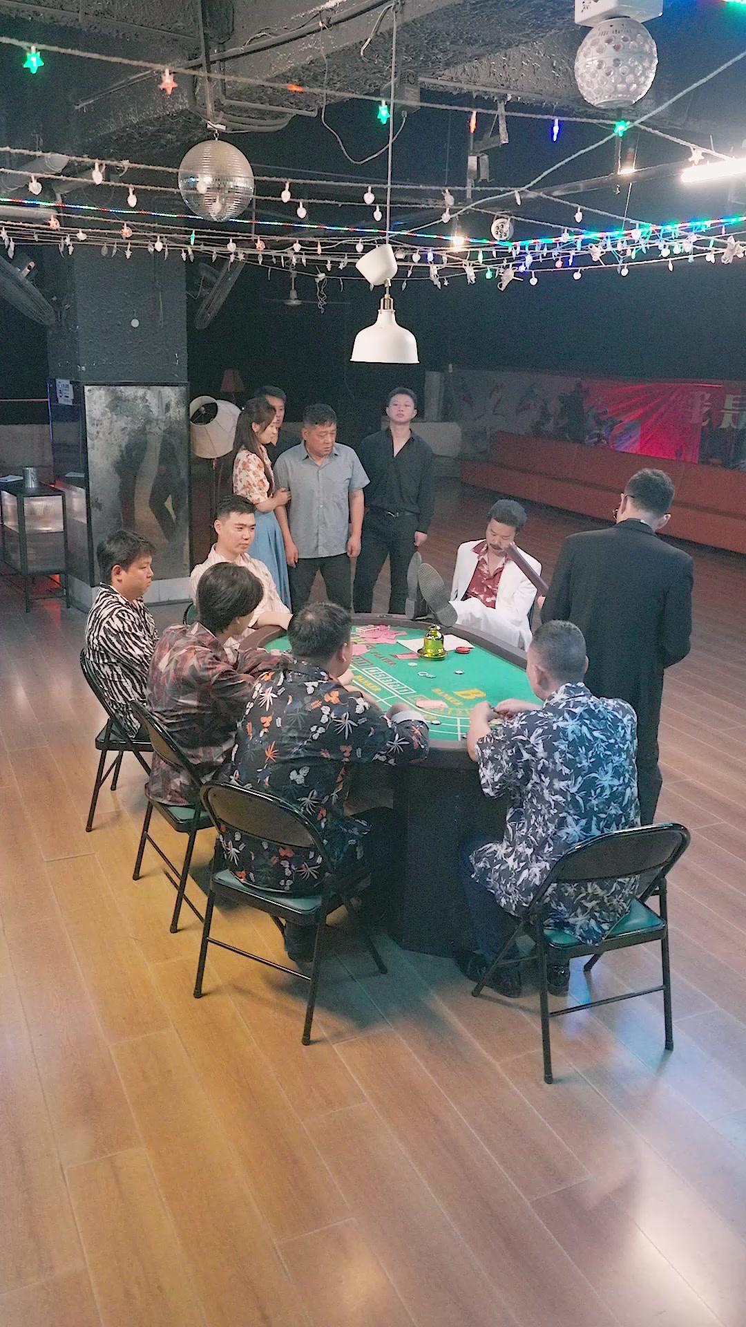 Blauer Weg: Zock oder Tod