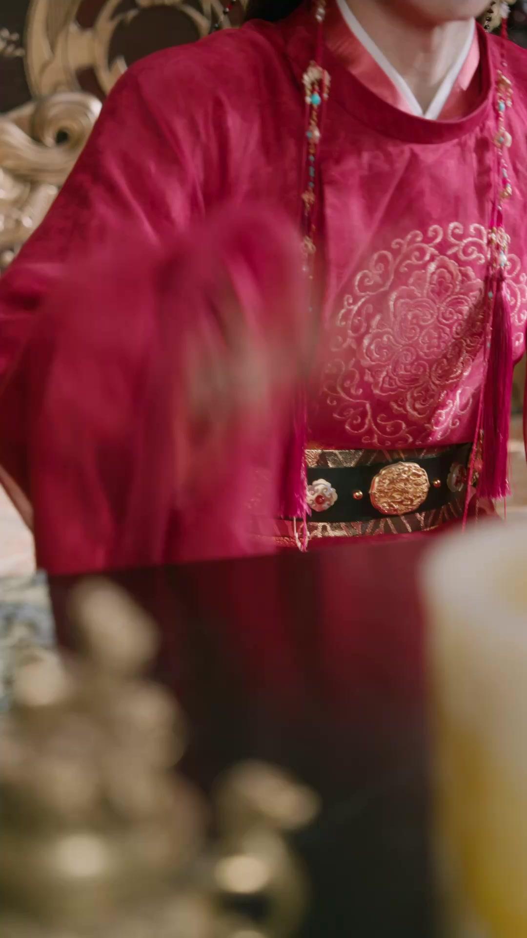 Scoppia il Caos a Corte