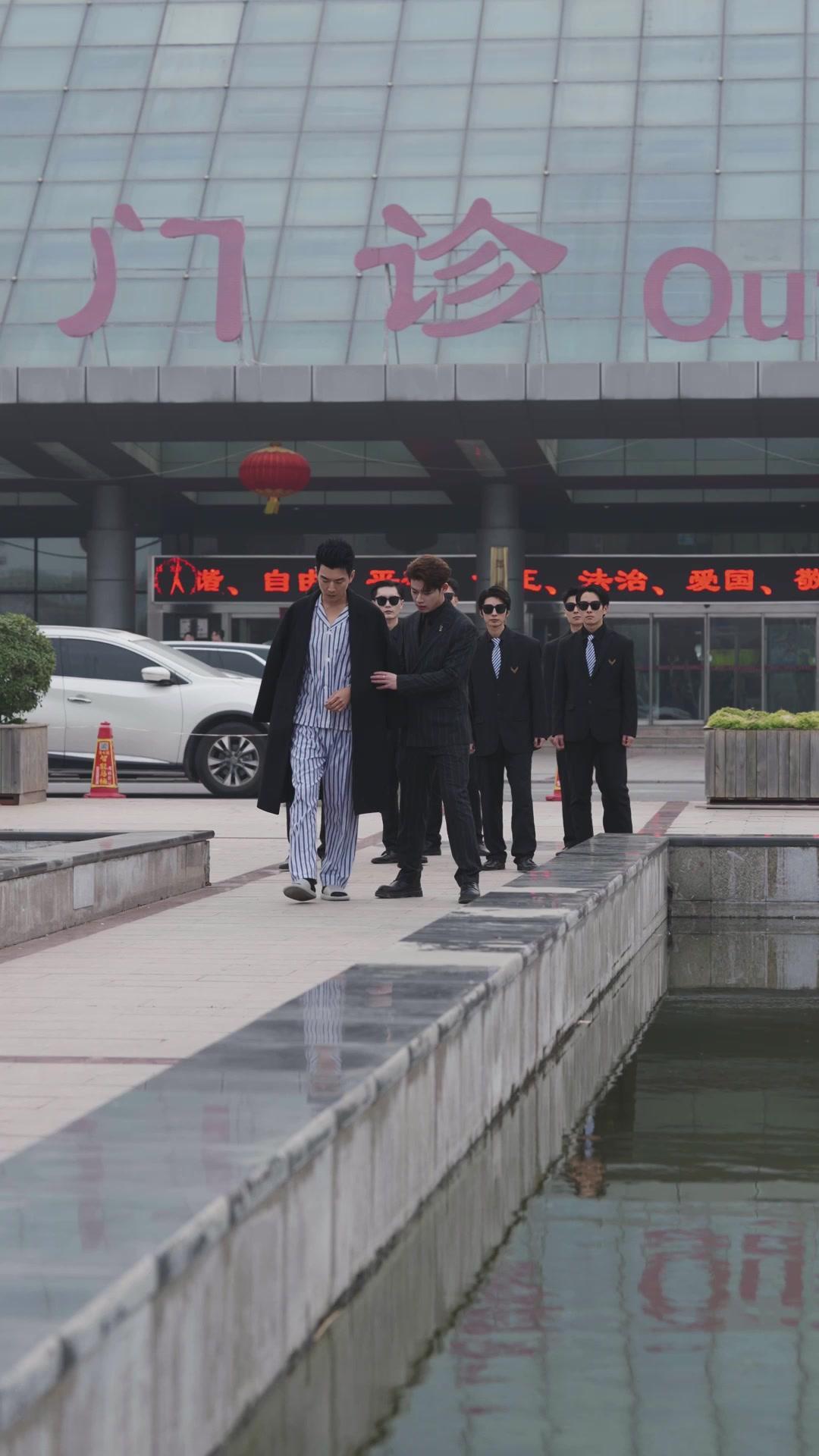 L'AMOUR INNOCENT ET BLANC