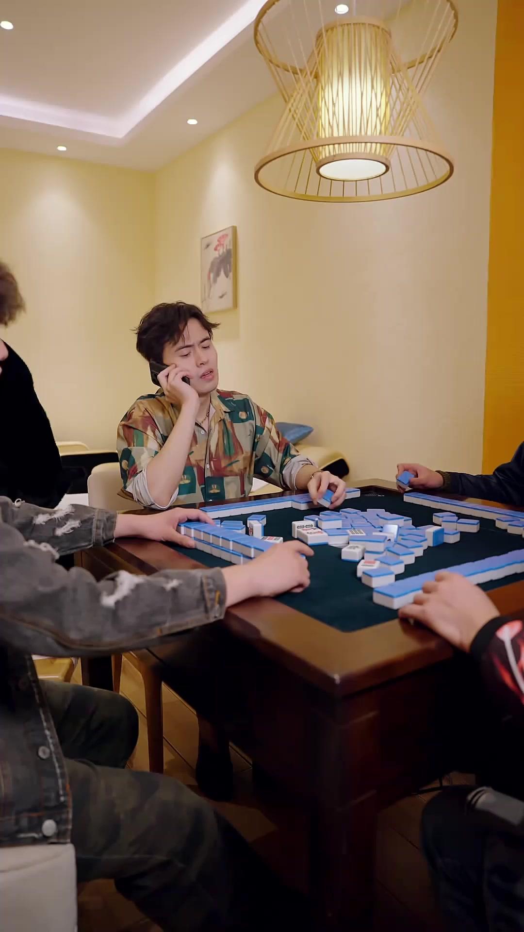 Non tradirmi nella mia super macchina!