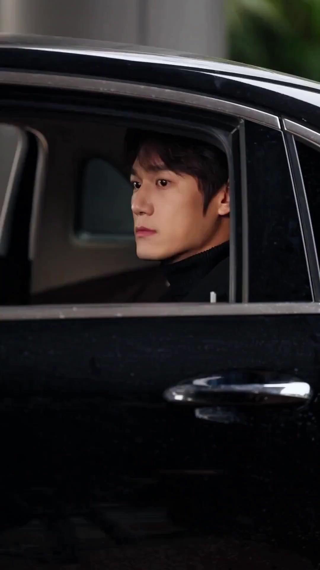 (Doblado) Mi jefe, mi amor