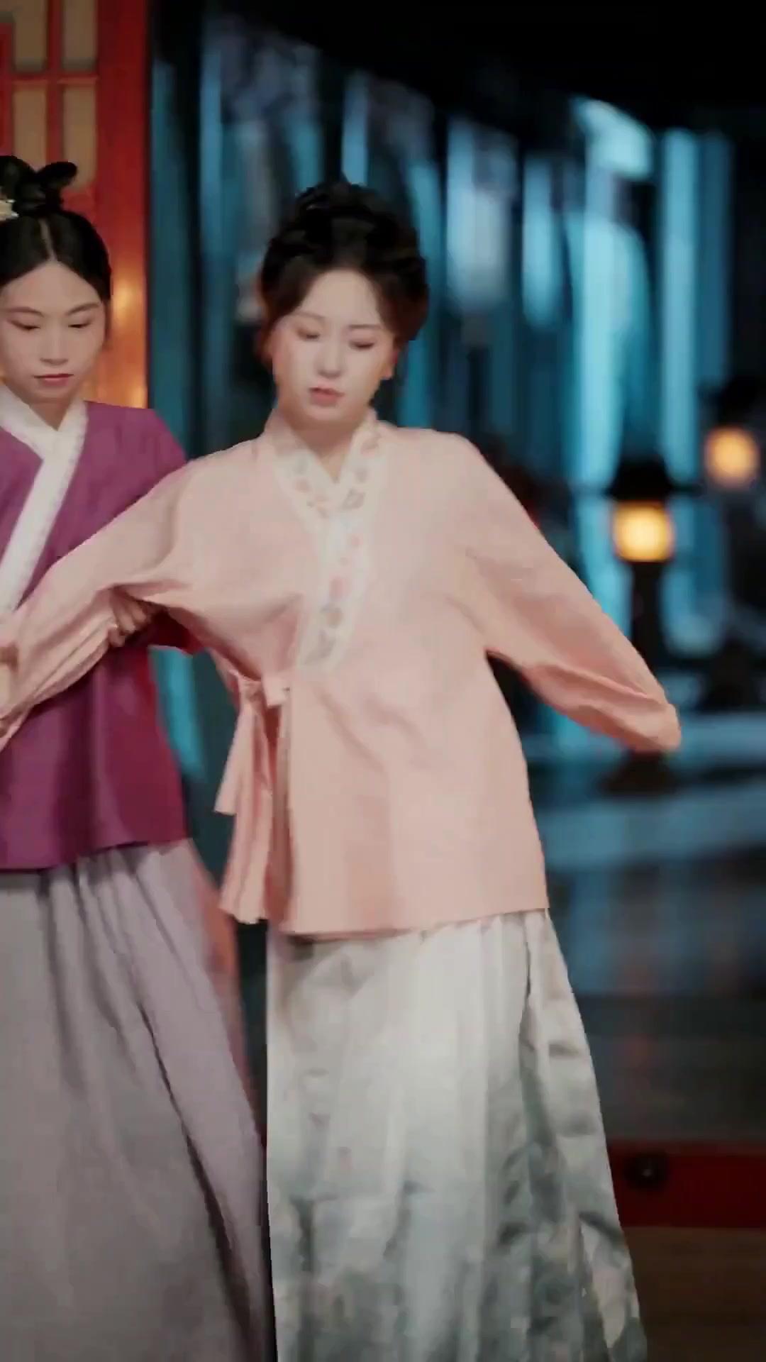 (Dubbed) Wow! Nap Girl Runs the Harem