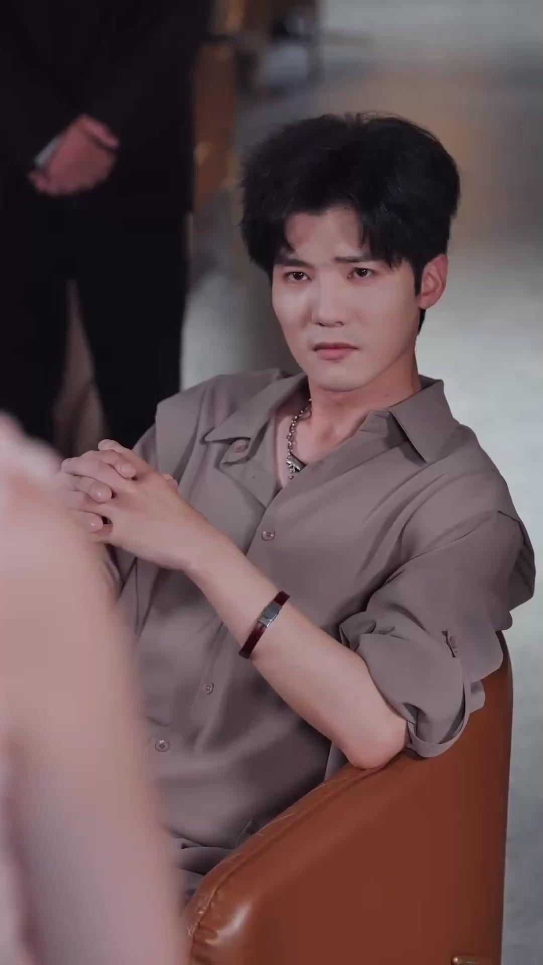 จุมพิตเพลิงในราตรี