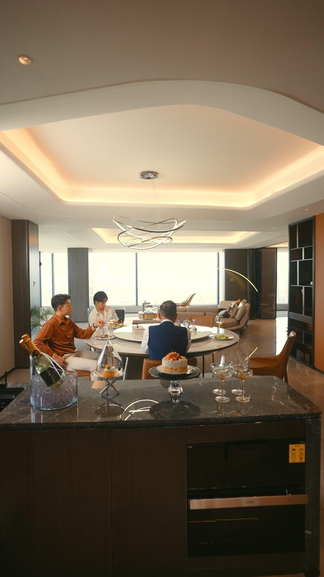 Her Boss, His Rival, Their Baby