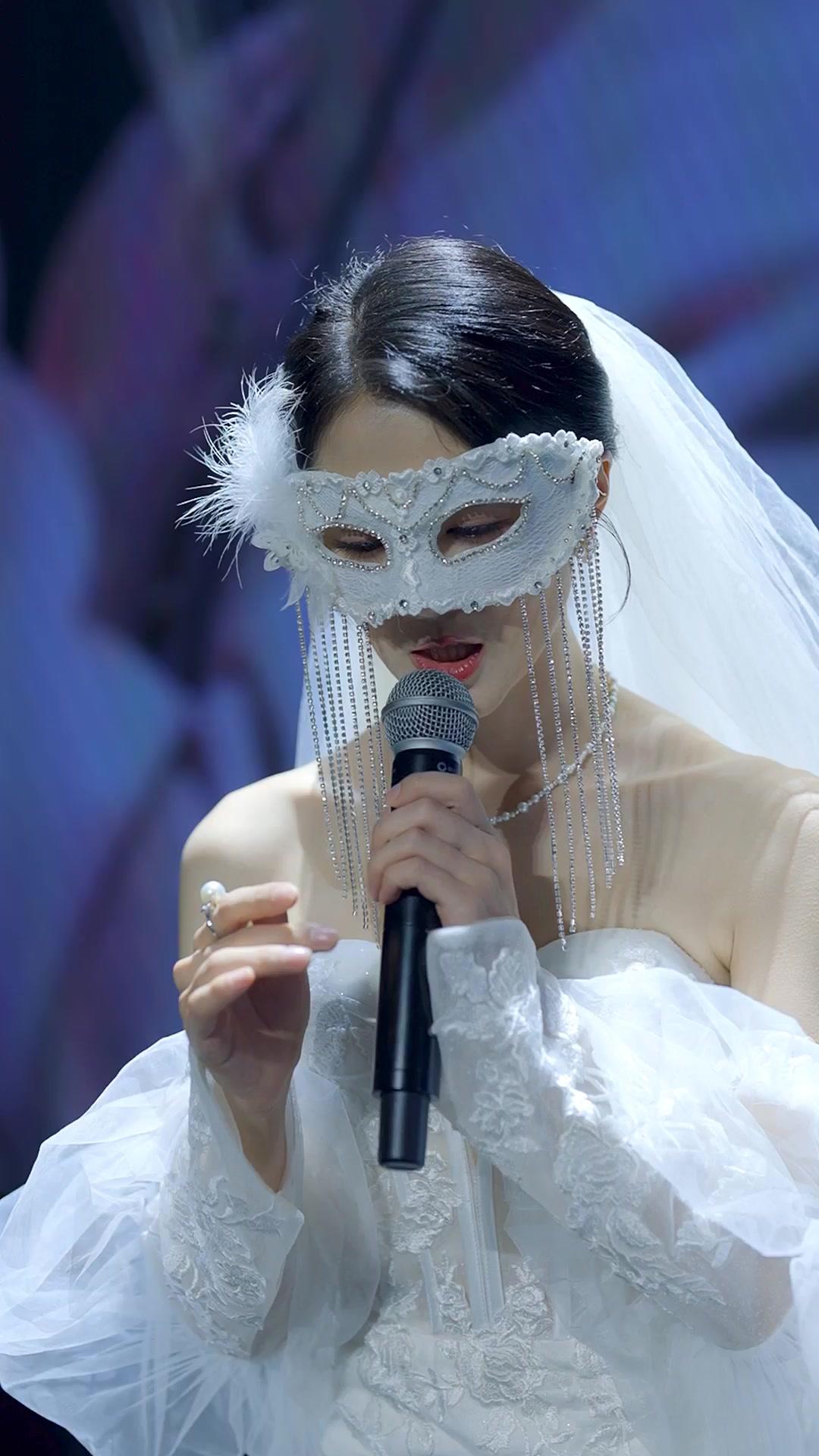 El glorioso de la diva divorciada