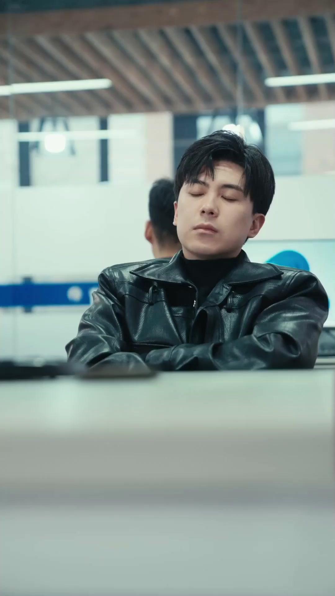 被撿回家的我竟是未婚夫