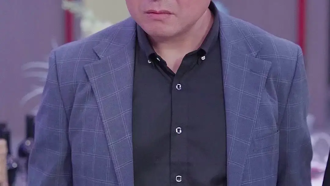 一百億？她連金磚都當零錢用