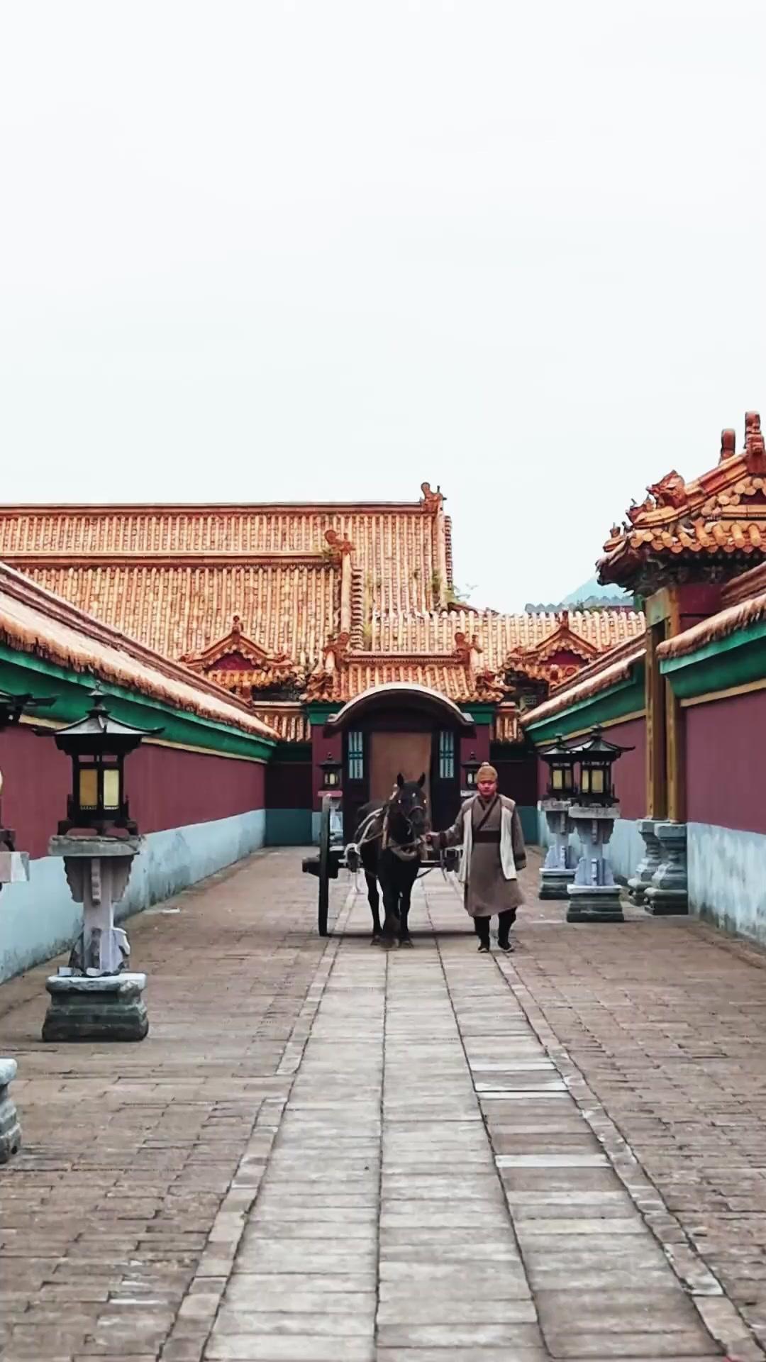 Bỏ Thái Tử Gả Hoàng Thúc